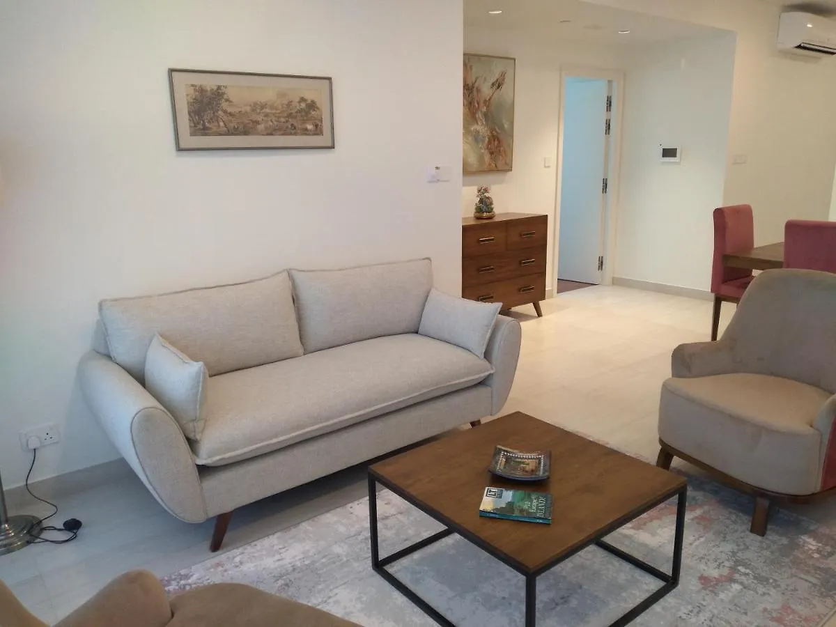 Super Luxury 2 Bedroom Apartment In Five Star Colombo City Centre