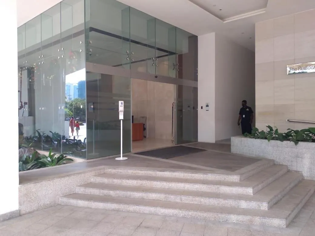 Super Luxury 2 Bedroom Apartment In Five Star Colombo City Centre
